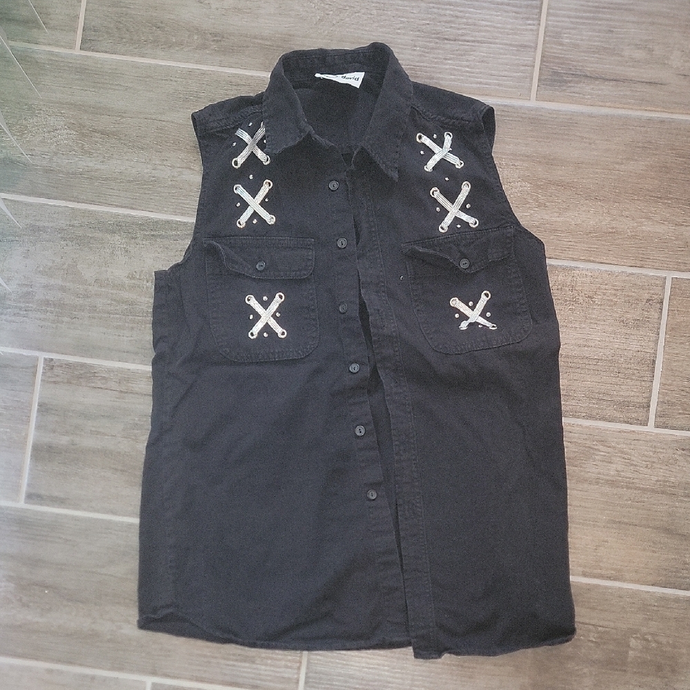 Black Sleeveless Shirt with Cross Stitch Design